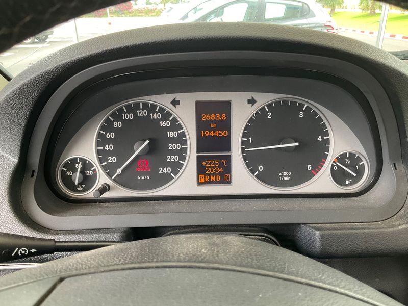 Mercedes-Benz B-Klasse B 180 CDI — zdjęcie 13