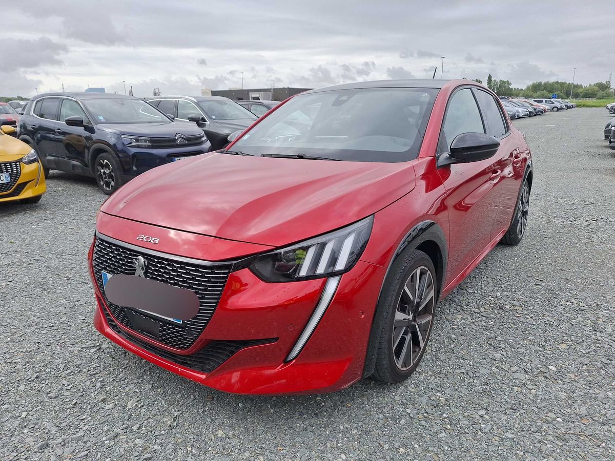 Peugeot 208 2021 — photo 1