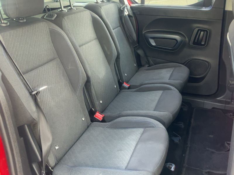Peugeot Rifter 1.2 PureTech Allure L1 — zdjęcie 14