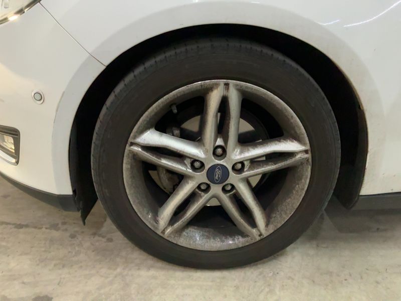 Ford Focus 1.6 TDCi Titanium 2015 – снимка 3