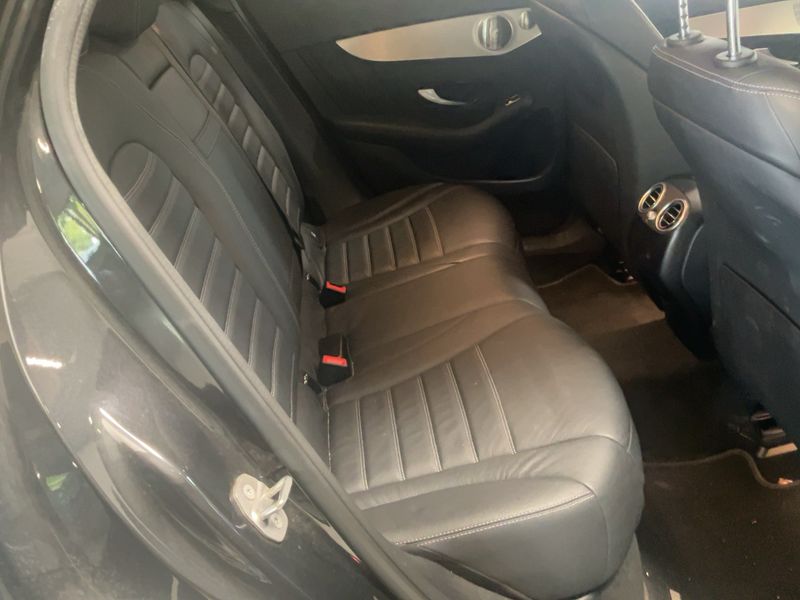Mercedes-Benz GLC-Klasse GLC 300e 4Matic AMG Line — zdjęcie 14