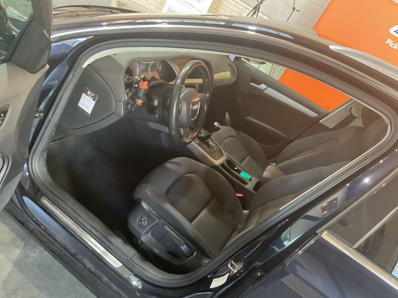 Audi A4 1.8 TFSI Ambiente 2010 – снимка 3