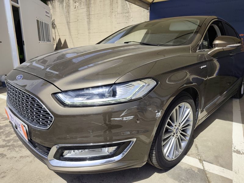 Ford Mondeo 2.0 Hybrid Vignale — zdjęcie 1