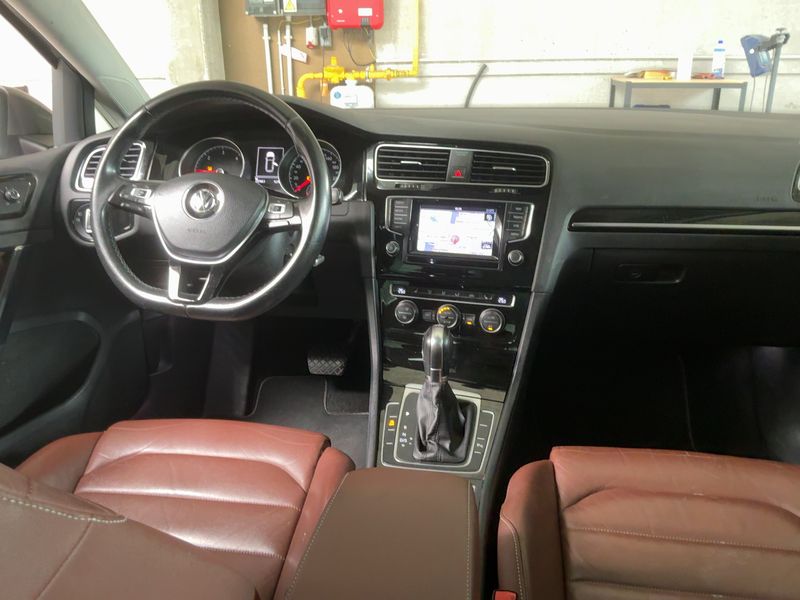 Volkswagen Golf VII 2.0 TDI Highline BlueMotion Tech 2014 – снимка 17