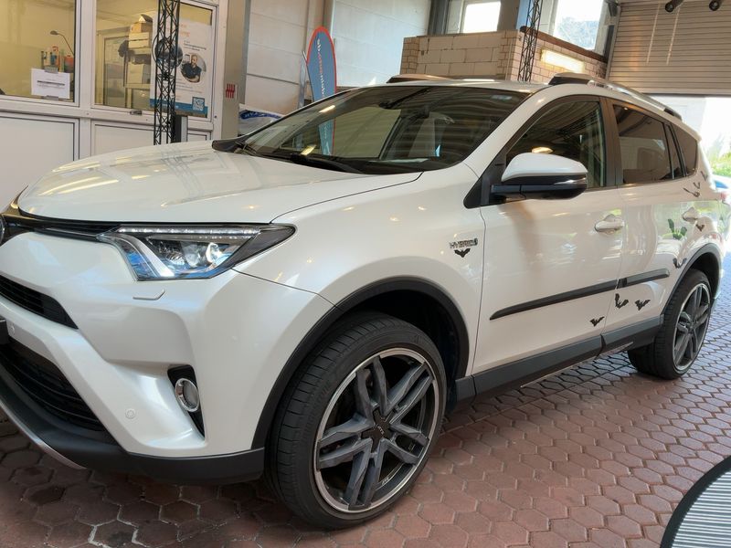 Toyota RAV 4 2.5 Hybrid Executive — zdjęcie 2