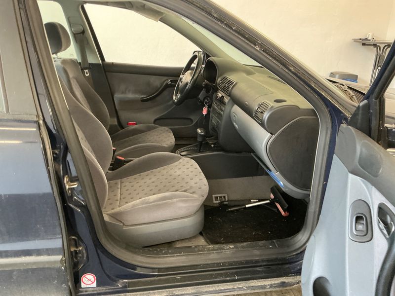 Seat Toledo 1.8 Signo — zdjęcie 3