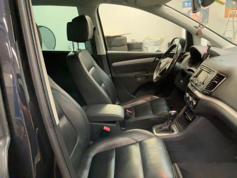 Volkswagen Sharan 2.0 TDI Highline BlueMotion Tech 2012 – снимка 17