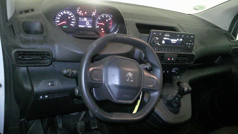 Peugeot Rifter 1.5 Blue-HDi Active Pack L1 — zdjęcie 9