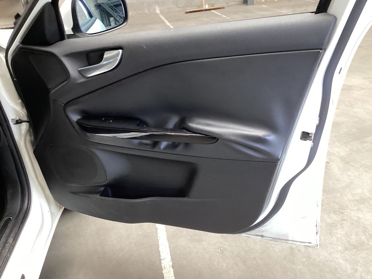Alfa Romeo 2010 — photo 30