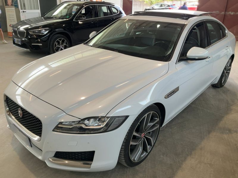 Jaguar XF 30d Prestige
