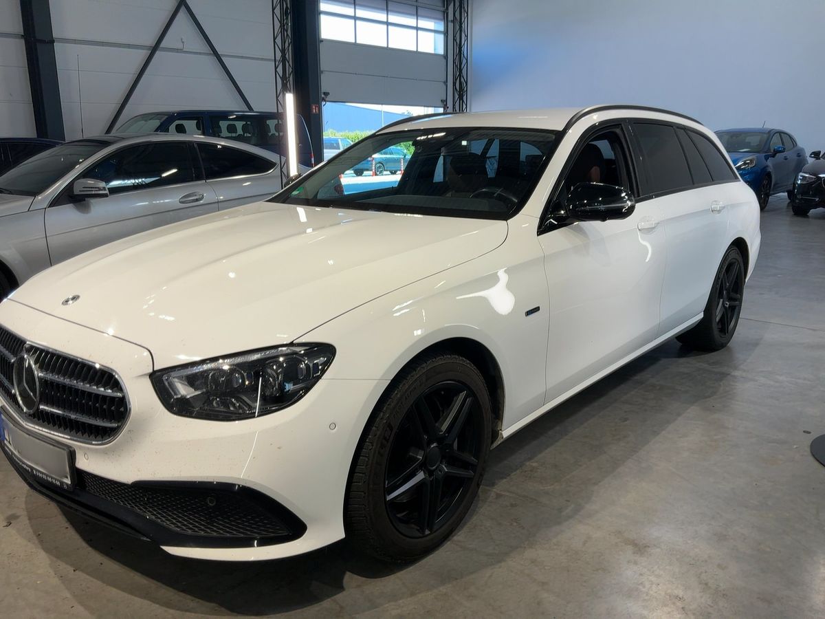 Mercedes-Benz E-Klasse 2021 — photo 1