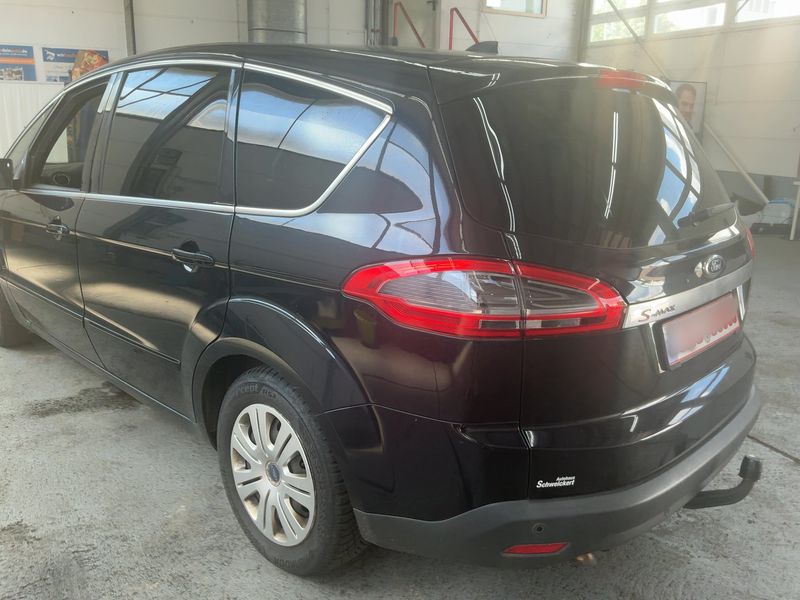 Ford S-Max 2.0 TDCi Titanium — zdjęcie 3