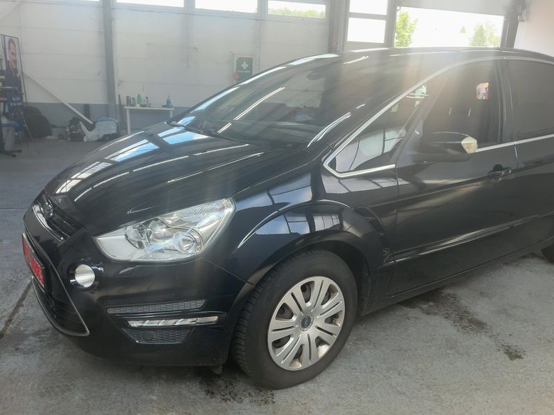 Ford S-Max 2.0 TDCi Titanium — zdjęcie 2