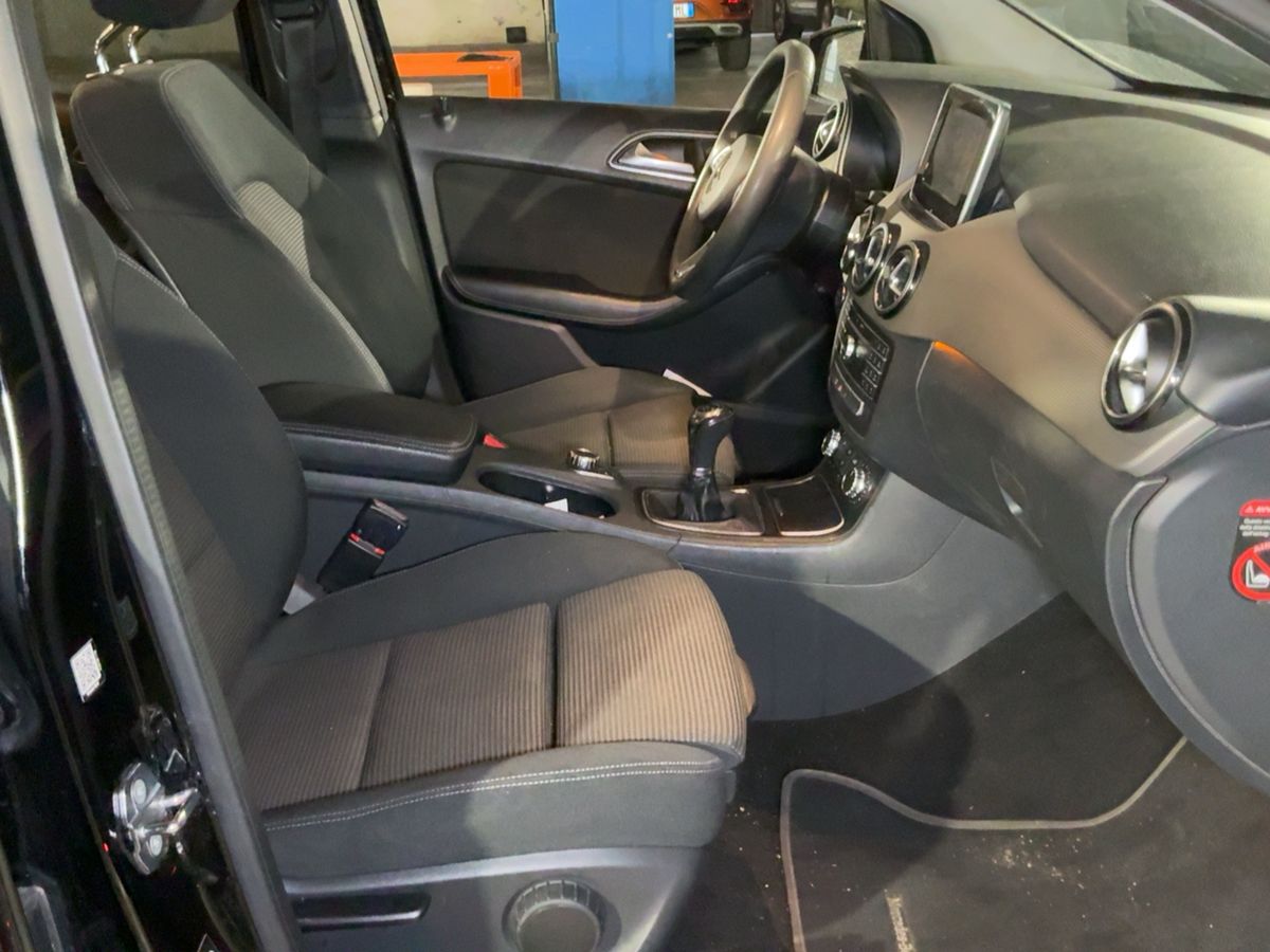 Mercedes-Benz B-Klasse 2018 — photo 17
