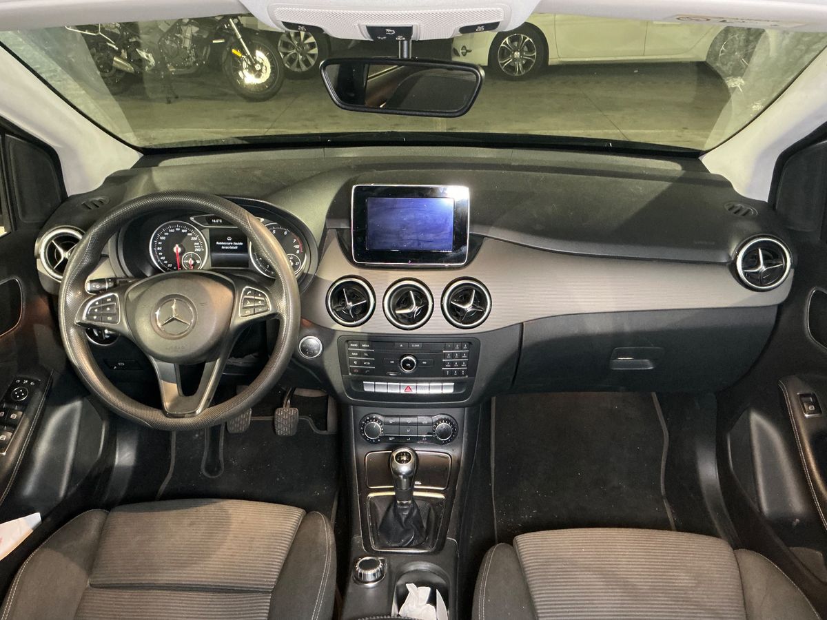 Mercedes-Benz B-Klasse 2018 — photo 18