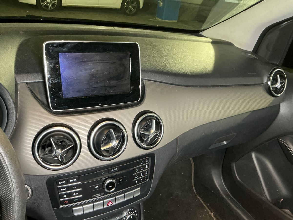 Mercedes-Benz B-Klasse 2018 — photo 26