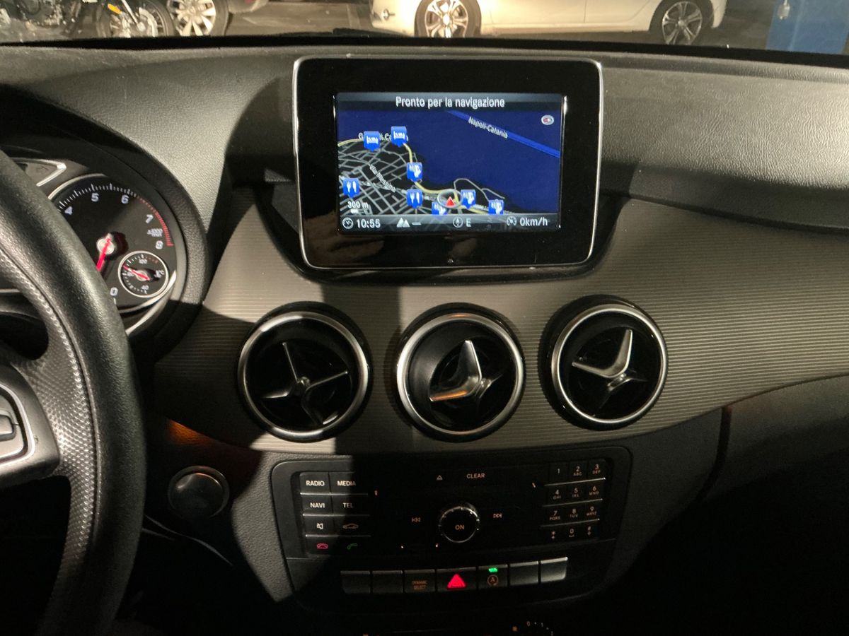 Mercedes-Benz B-Klasse 2018 — photo 40