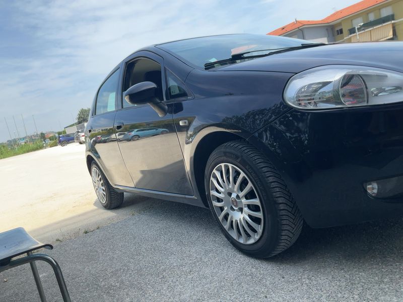 Fiat Grande Punto 1.3 JTD Multijet Active — zdjęcie 8