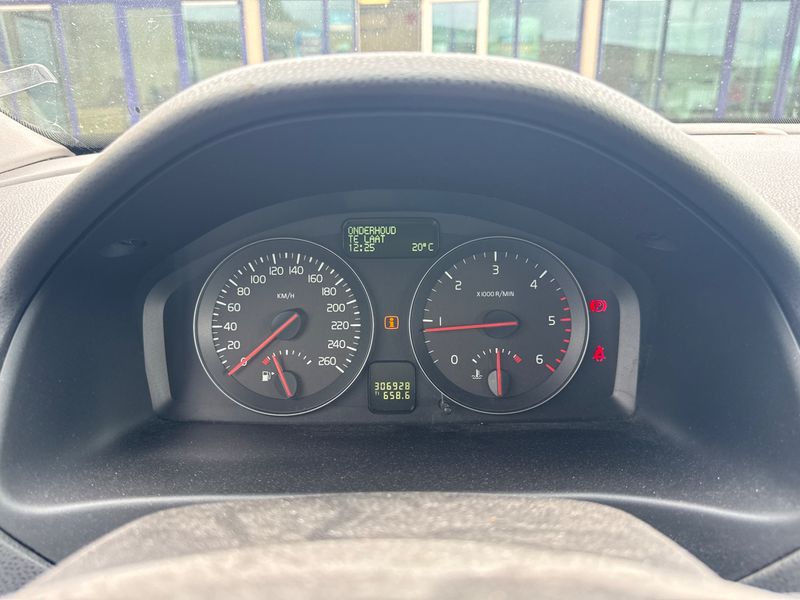 Volvo V50 1.6 DRIVe Momentum — zdjęcie 4