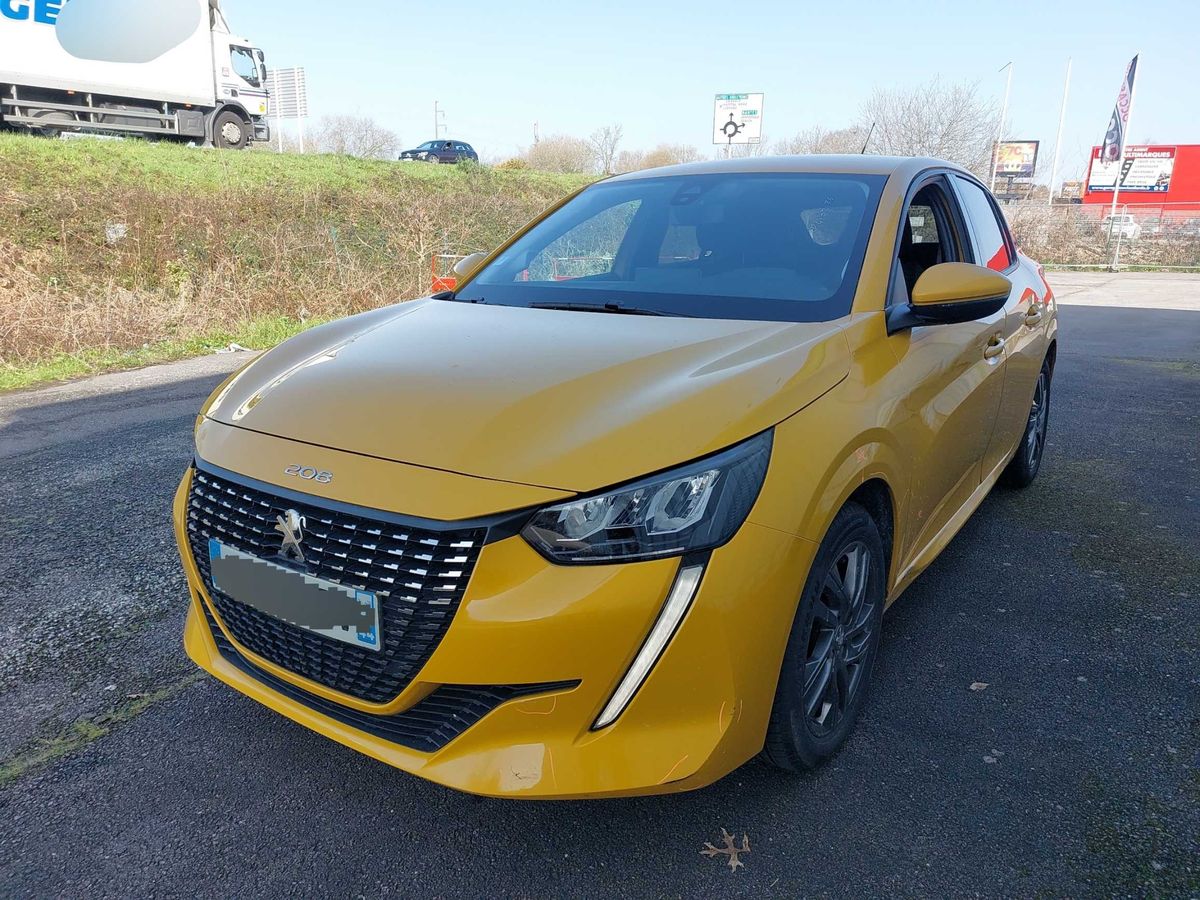 Peugeot 208 2021 — photo 1