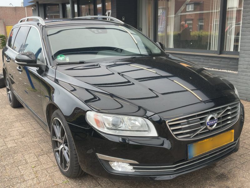 Volvo V70 2.0 D4 Summum — zdjęcie 8