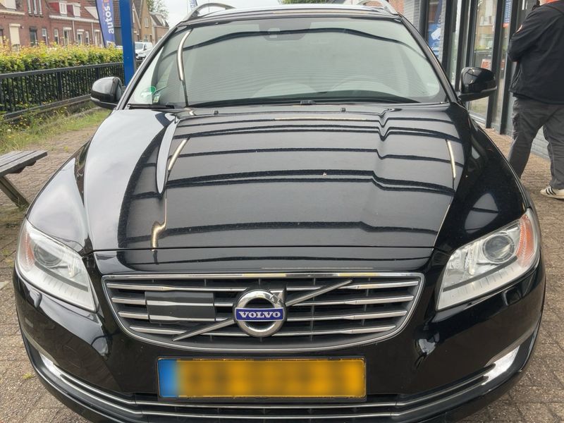 Volvo V70 2.0 D4 Summum — zdjęcie 9