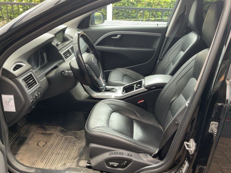 Volvo V70 2.0 D4 Summum — zdjęcie 11