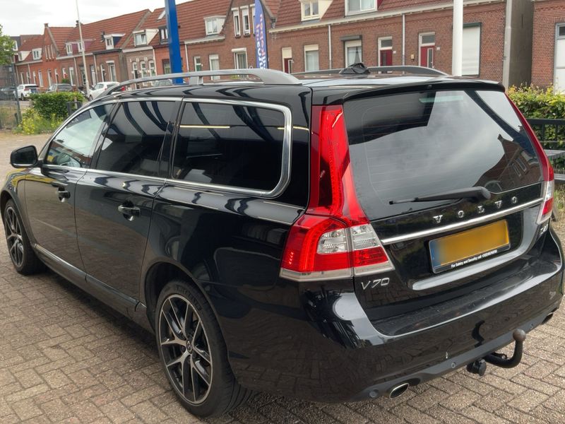 Volvo V70 2.0 D4 Summum — zdjęcie 3