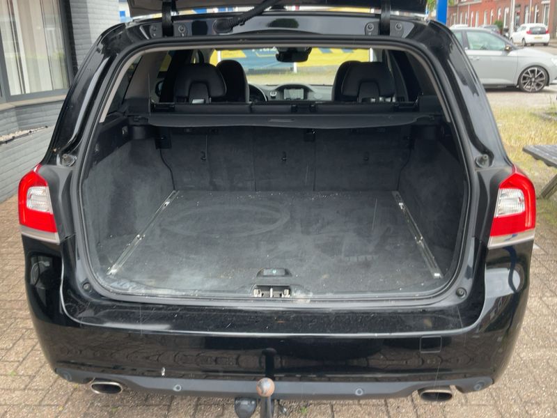 Volvo V70 2.0 D4 Summum — zdjęcie 10