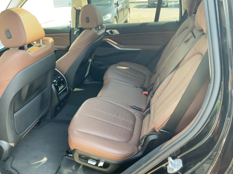 BMW X7 xDrive 30d — zdjęcie 14