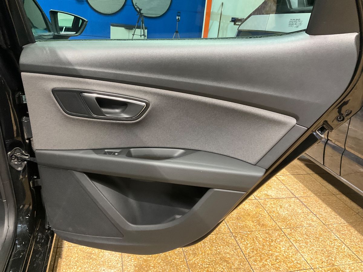 Seat Leon 2018 — photo 27