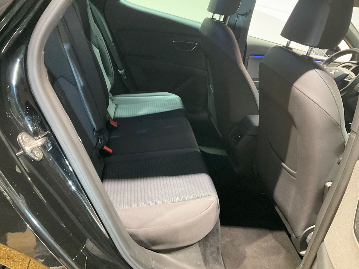 Seat Leon 2018 — photo 20