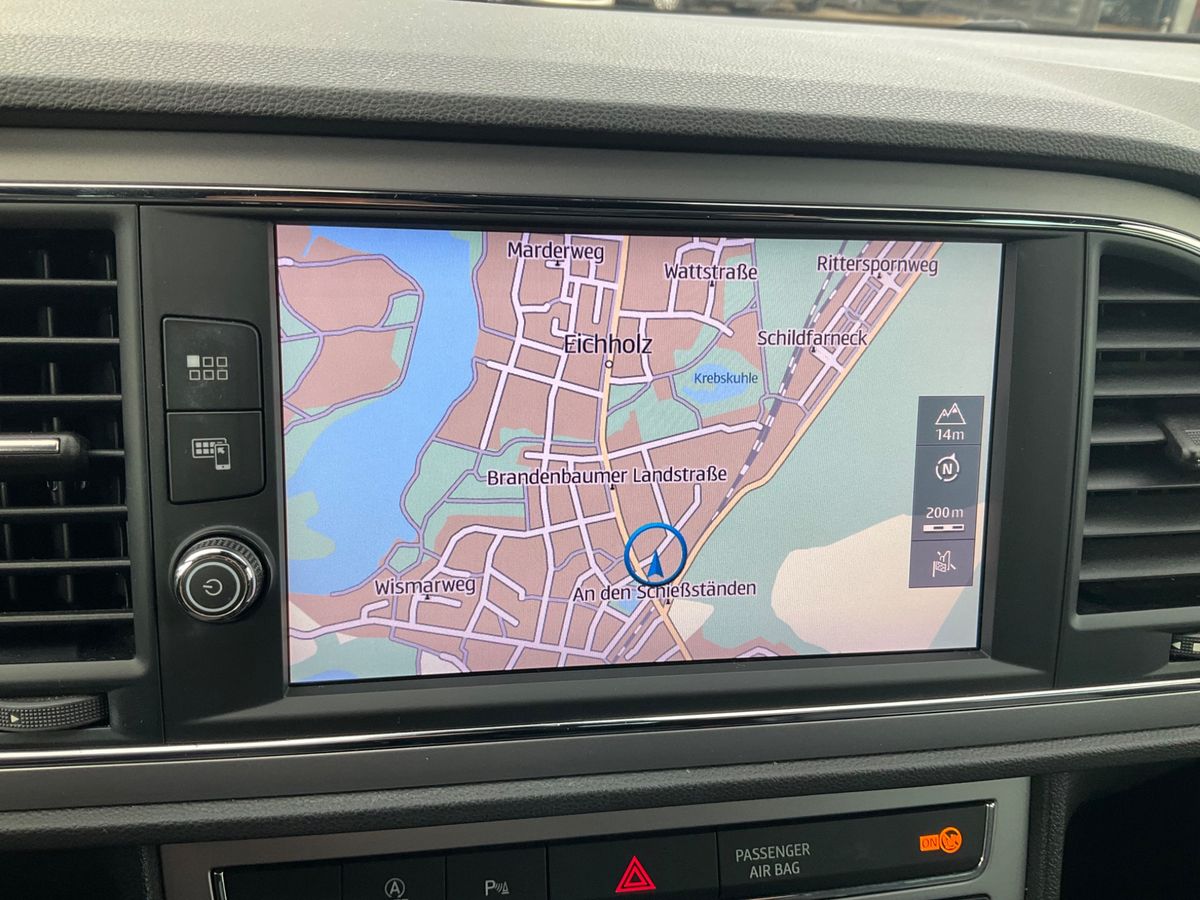Seat Leon 2018 — photo 23