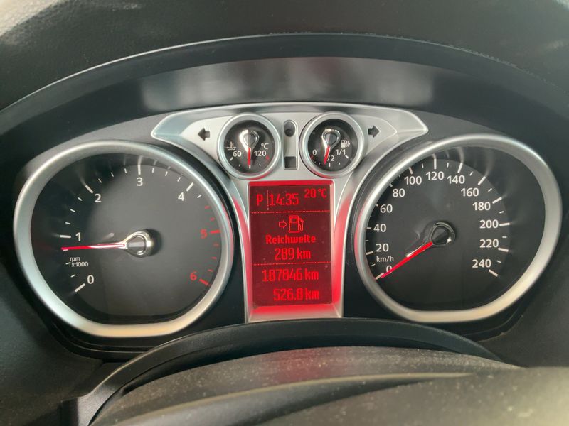 Ford Kuga 2.0 TDCi Titanium — zdjęcie 13