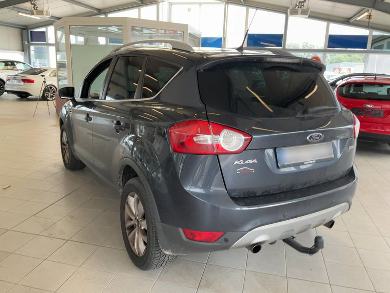 Ford Kuga 2.0 TDCi Titanium — zdjęcie 3