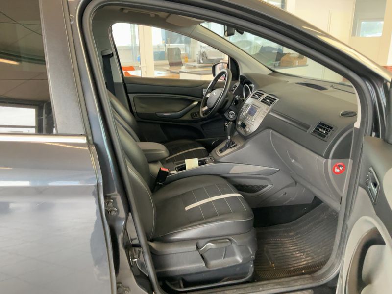 Ford Kuga 2.0 TDCi Titanium — zdjęcie 11