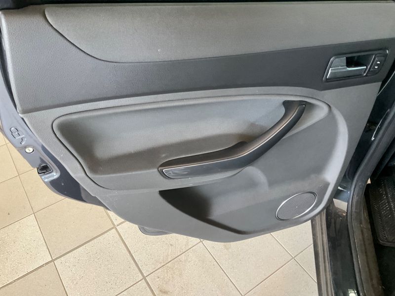 Ford Kuga 2.0 TDCi Titanium 2010 – снимка 36