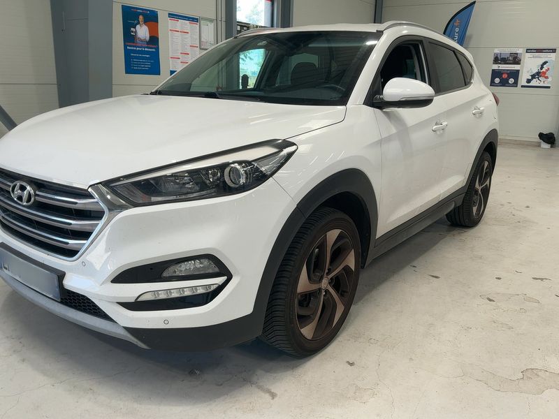 Hyundai Tucson 1.7 CRDi Business 2WD 2017 – снимка 2