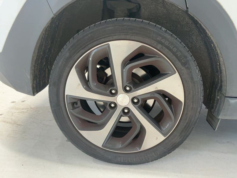 Hyundai Tucson 1.7 CRDi Business 2WD 2017 – снимка 9