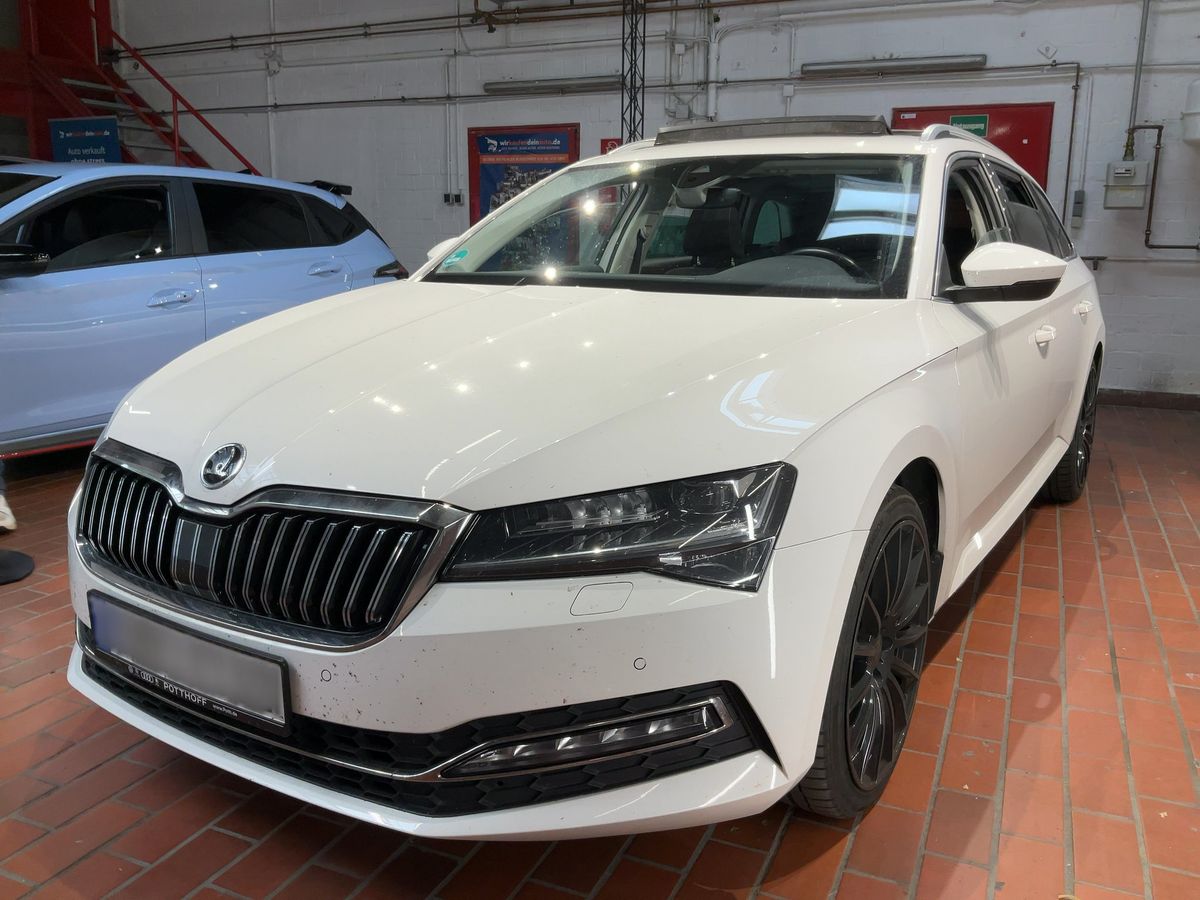 Skoda Superb 2019 — photo 1