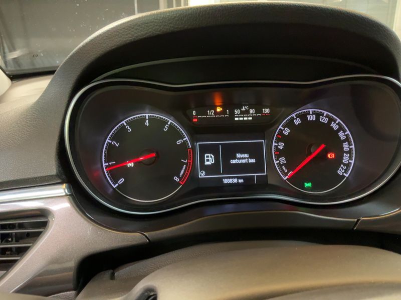 Opel Corsa 1.0 Turbo Innovation ecoFlex 2015 – снимка 4