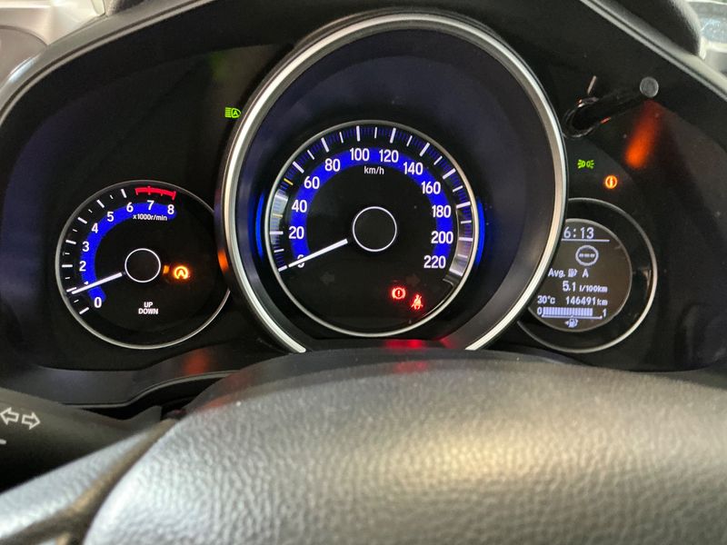 Honda Jazz 1.3 i-VTEC Comfort — zdjęcie 13