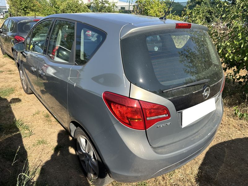 Opel Meriva 1.4 Turbo LPG Elective — zdjęcie 3