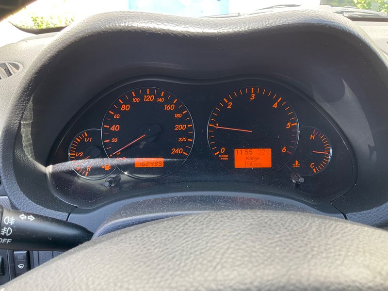 Toyota Avensis 2.2 D-4D D-Cat Team Liftback 2009 – снимка 4