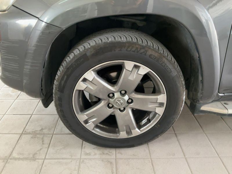 Toyota RAV 4 2.2 D-4D Crossover Luxury 2010 – снимка 3