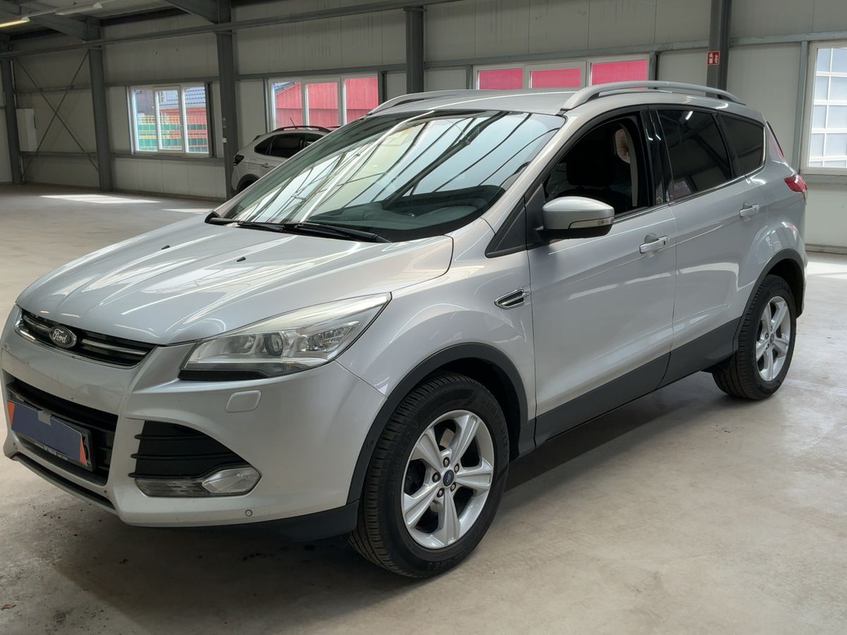 Ford Kuga 2014 — photo 1