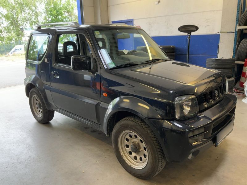 Suzuki Jimny 1.3 Black and White — zdjęcie 8
