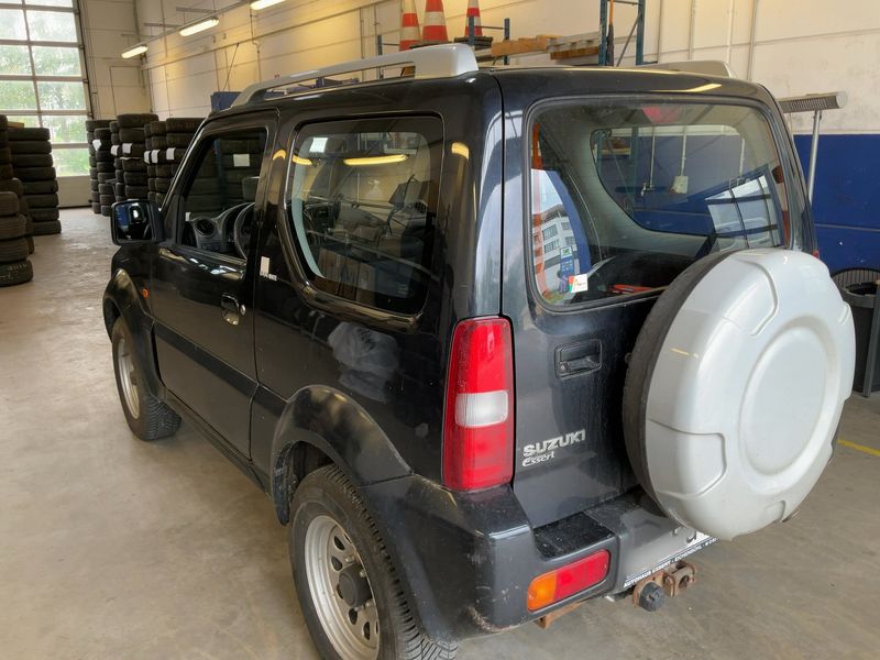 Suzuki Jimny 1.3 Black and White — zdjęcie 3