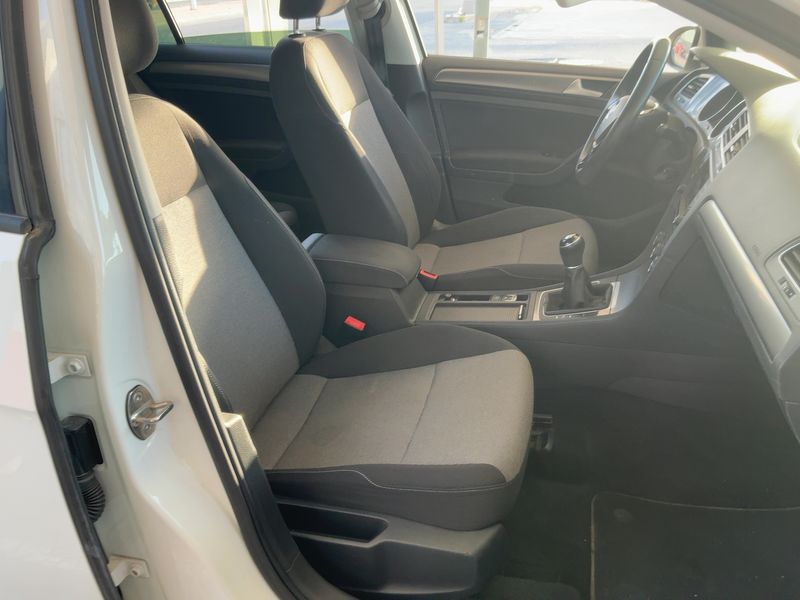 Volkswagen Golf VII 1.6 TDI Special Edition BlueMotion Tech 2016 – снимка 16