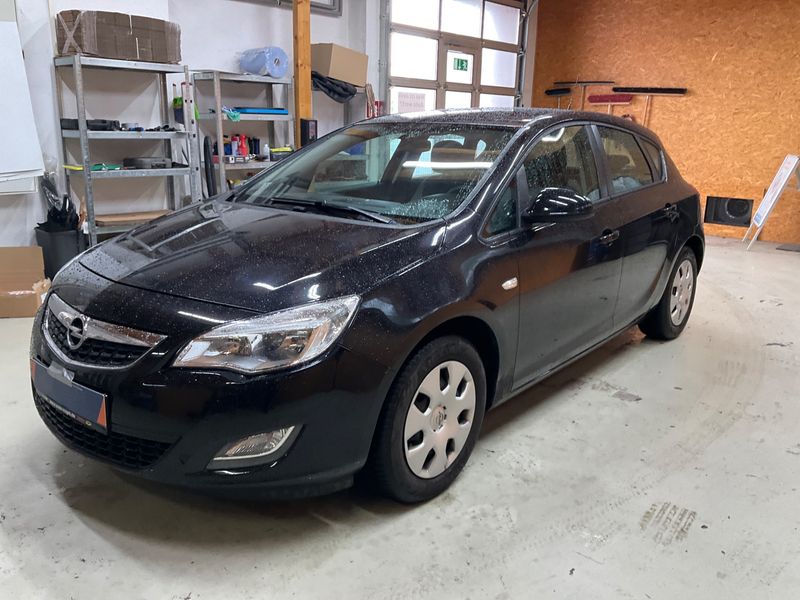 2010 Opel Astra
